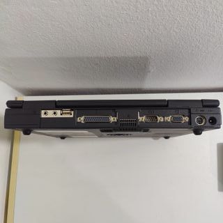 Portátil vintage Compaq Notebook 100