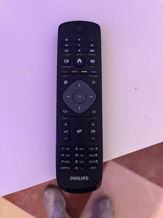 TV LED PHILIPS 24” Full HD Pixel Plus