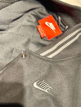 Chaqueta Nike Varsity
