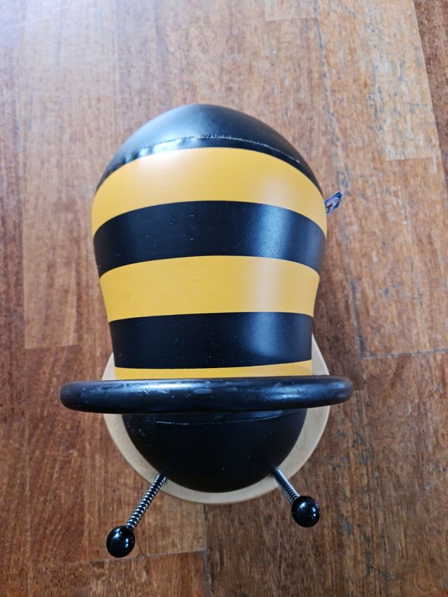 Juguete correpasillos Abejita