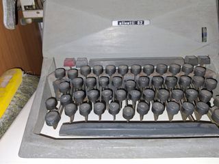 Macchina da scrivere