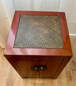 Mesa oriental auxiliar