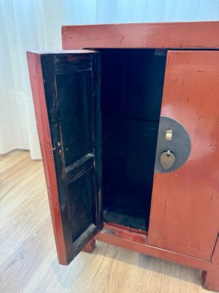 Mesa oriental auxiliar