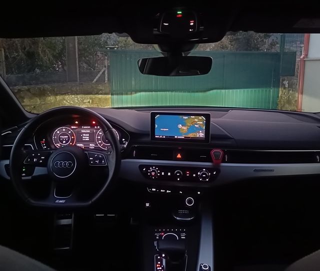 AUDI A4 AVANT SLINE QUATTRO