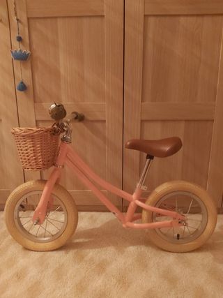 Bicicleta de equilibrio marca BOBBIN 
