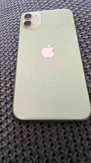 Iphone 11 128 GB. Verde