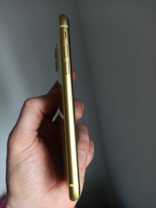 iPhone 11 128 GB Yellow