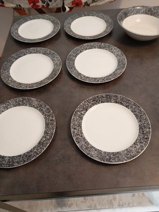 Set 6 piatti piani più 1 zuppiera Croff