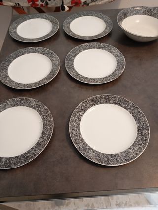 Set 6 piatti piani più 1 zuppiera Croff