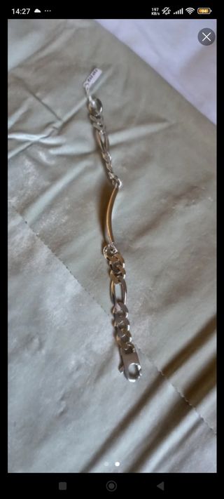 Esclavas de plata. Macizas. Nuevas.