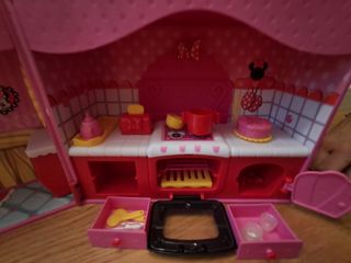 Casa de muñecas de Minnie Mouse