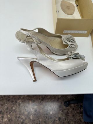 Zapatos sandalias de tacon de piel Lodi