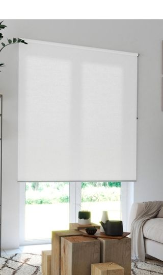 Estor enrollable translúcido blancobeige