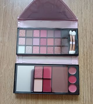 Paleta de maquillaje 