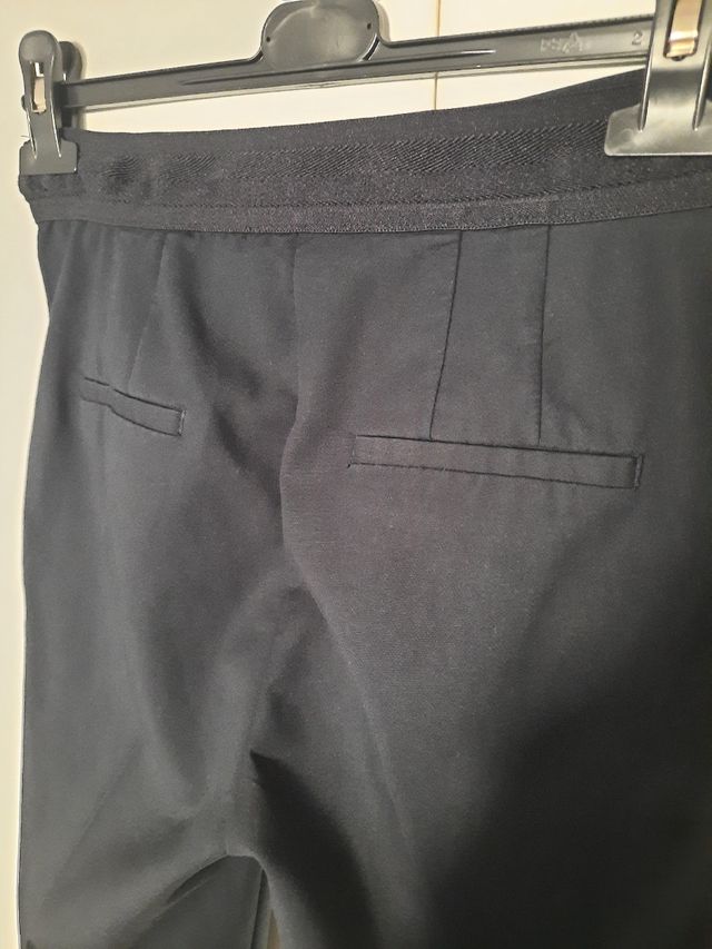 Pantaloni Zara a sigaretta. 