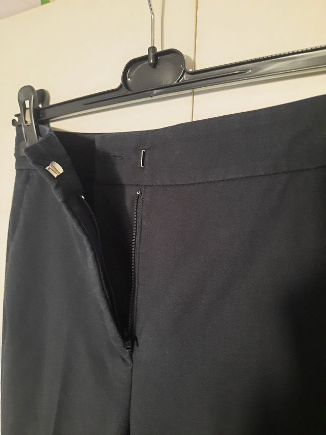 Pantaloni Zara a sigaretta. 