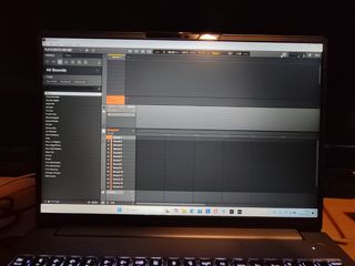 NATIVE INSTRUMENTS MASCHINE  MK1 + CAJA + MANUAL