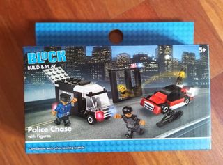Block police estilo LEGO.