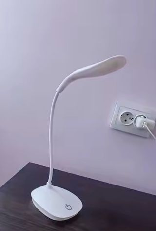 Led lamp caricabeli