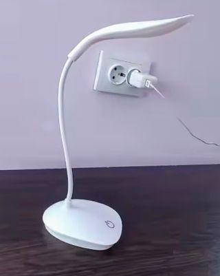 Led lamp caricabeli