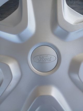 Tapacubos ford