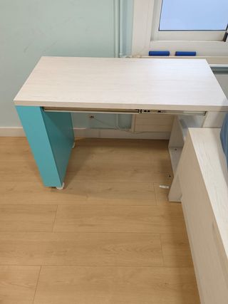 Habitación juvenil entera