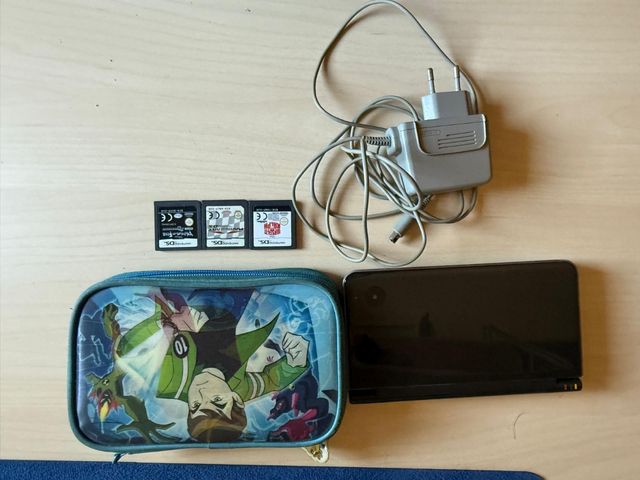Nintendo DS XL
