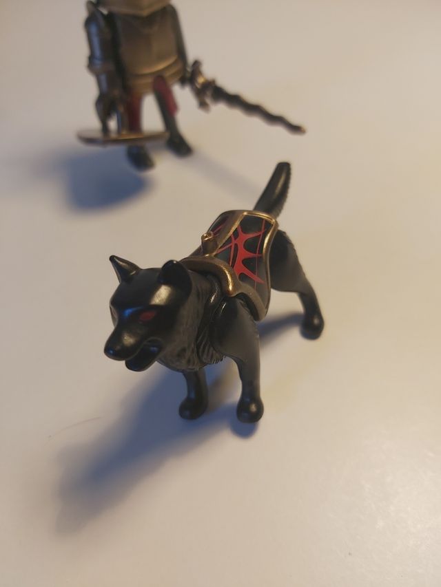 38. Caballero lobo+armadura playmobil