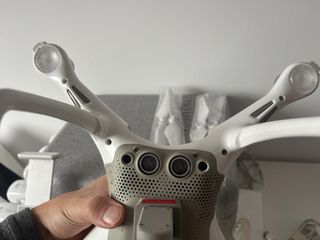 Dron Dji Phantom 4 con 3 baterías