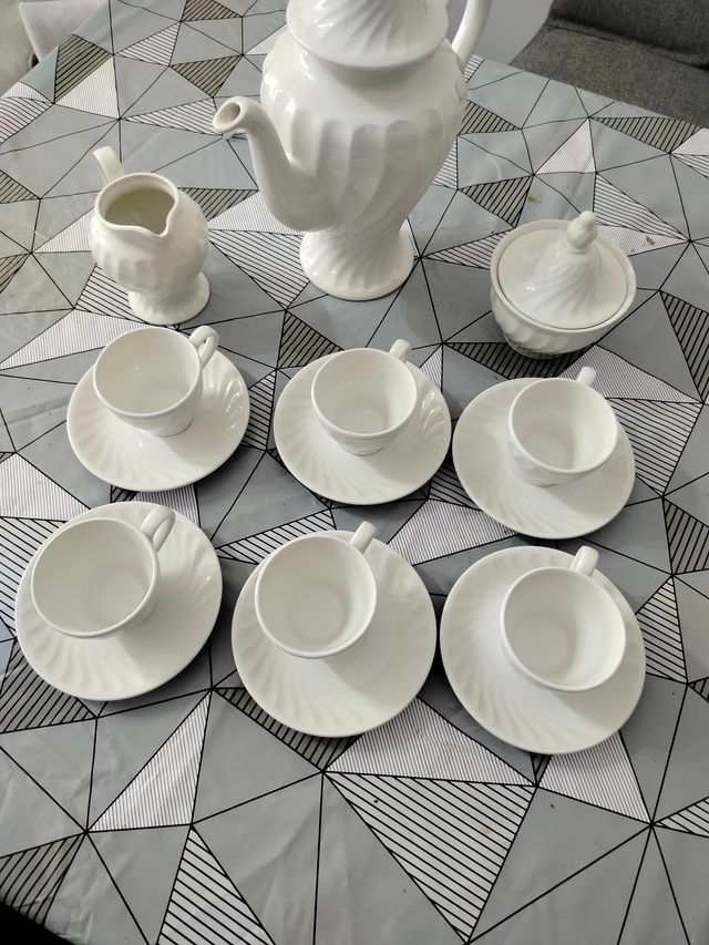 Set de porcelana antigua