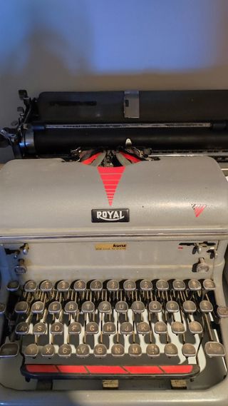 Macchina da scrivere vintage 