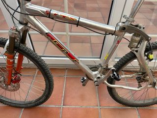 Bicicleta descenso GT LTS ‘98