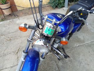 Moto Suzuki intrude 250cc