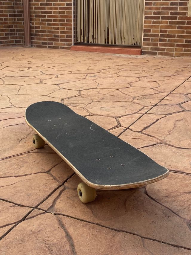 Skateboard con dibujo