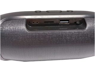 Altavoz Bluetooth con USB para exteriores de
