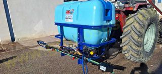 CUBA SUSPENDIDA DE 600 LITROS COMET