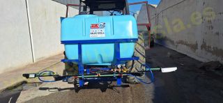 CUBA SUSPENDIDA DE 600 LITROS COMET