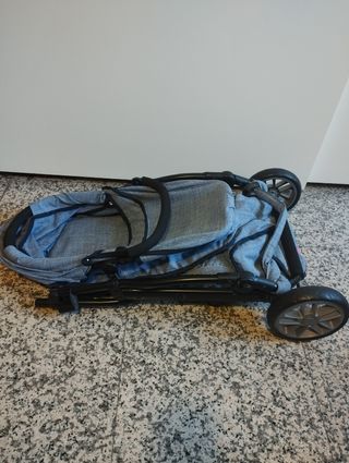 Cochecito para muñecas