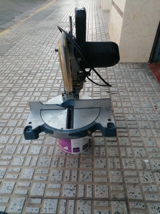 Maquina cortar madera