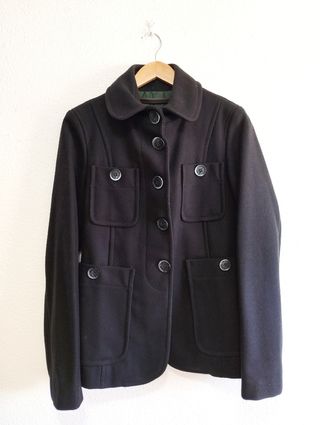 Abrigo de lana de Thomas Burberry.