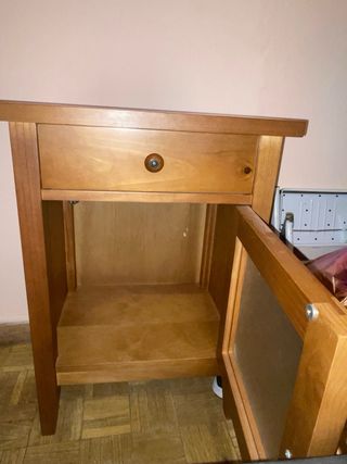 Cama de matrimonio con 1 mesilla