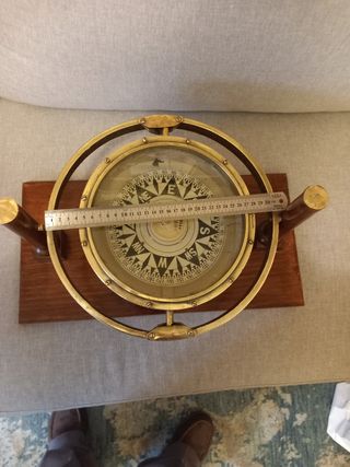 BRUJULA ANTIGUA GRAN BITACORA