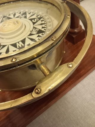 BRUJULA ANTIGUA GRAN BITACORA