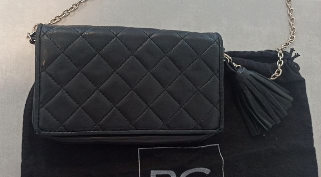 Bolso de Purificación García de piel negro