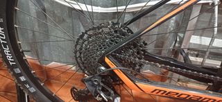 BICI CARBONO TALLA M/ 18"