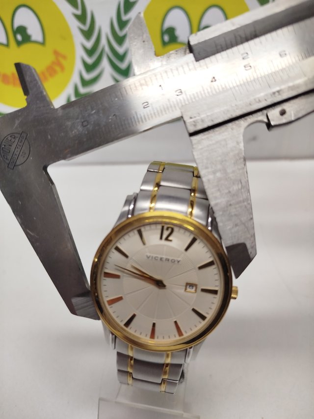 Reloj Viceroy Clasic semi-nuevo!!
