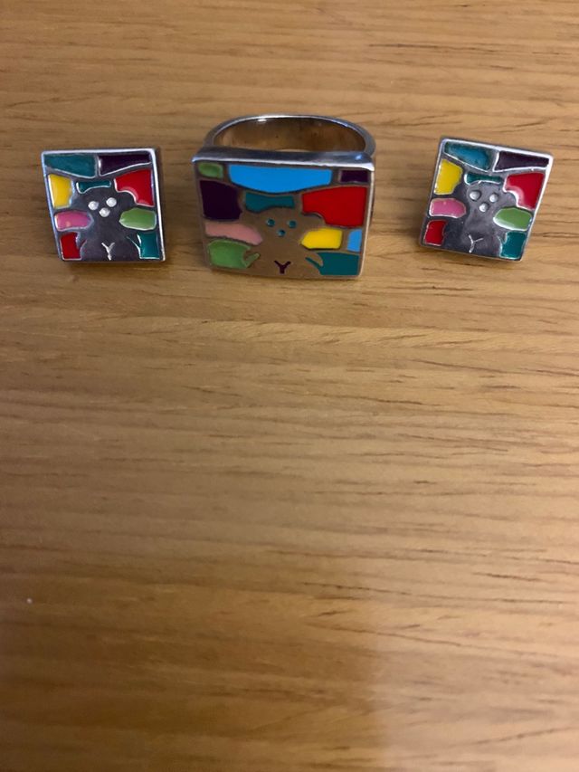 Sortija y pendientes Tous