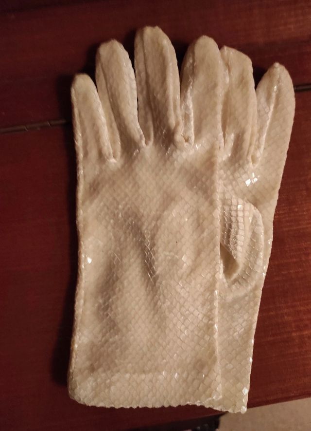 Guanti vintage donna panna lucidi