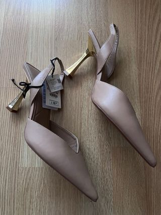 Zapatos nuevos del zara y sandalias  talla 42
