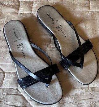 Zapatos nuevos del zara y sandalias  talla 42